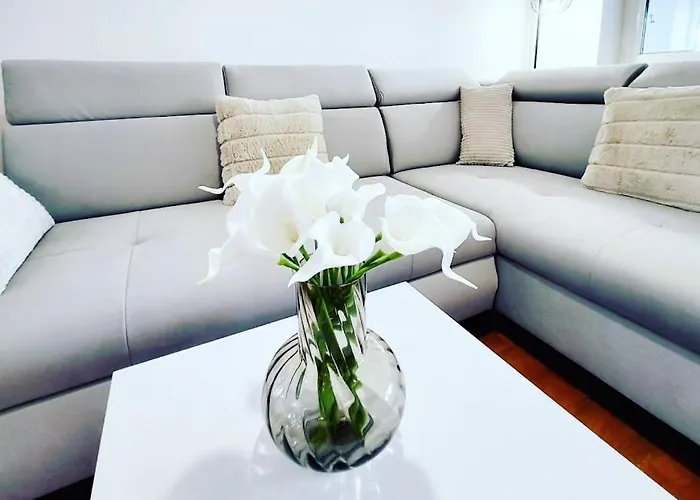 Malinsummer Apartments
